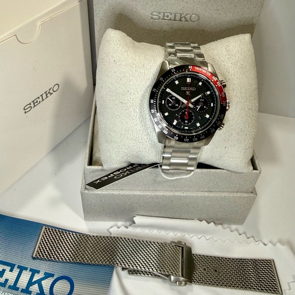 Seiko Prospex Chronograph Date Red/Black Classic Mens Watch - Picture 8 of 8